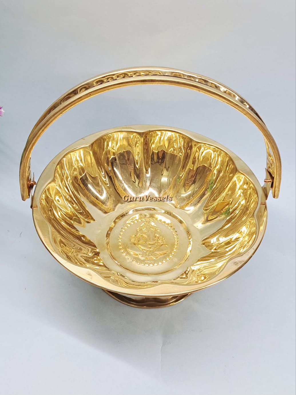 BRASS - Pookoodai / flower basket