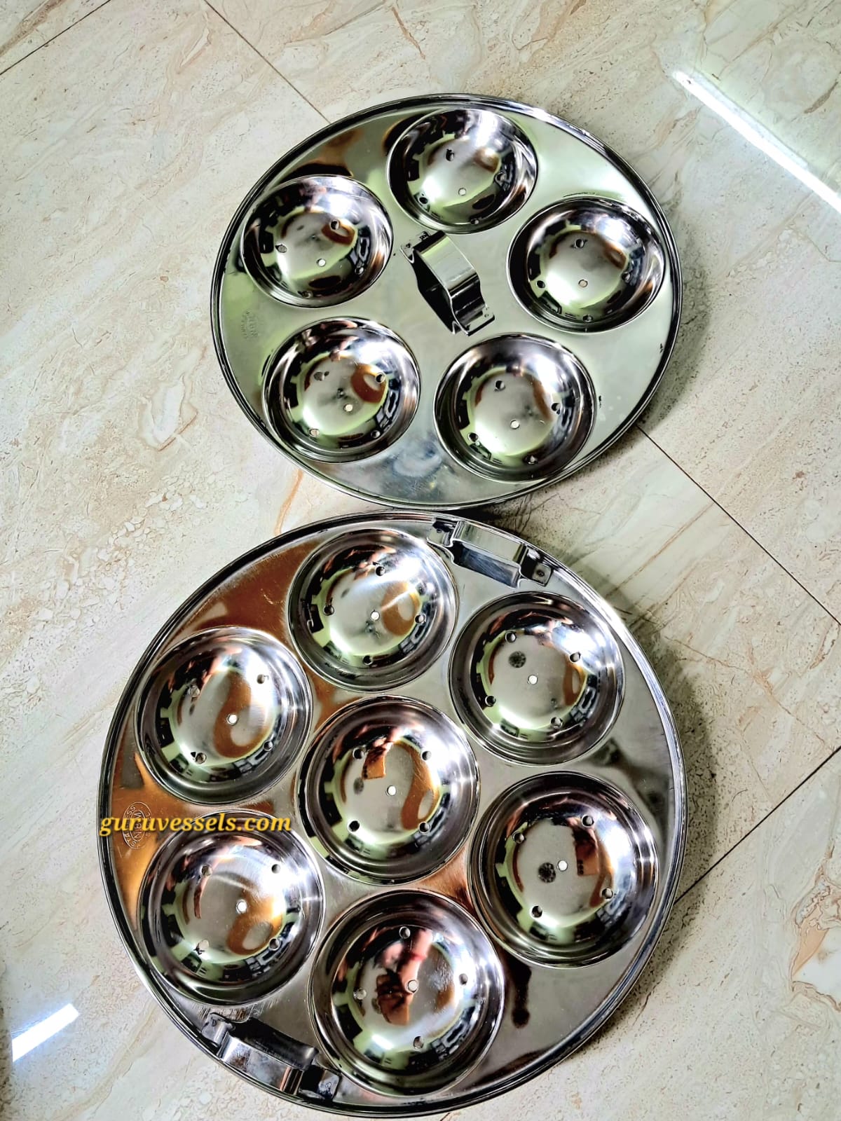 Premium Chettinad Idli Pot – Heavy Stainless Steel Traditional Idli Paanai 12 kuli & Idli Chatti | 6-Piece Set